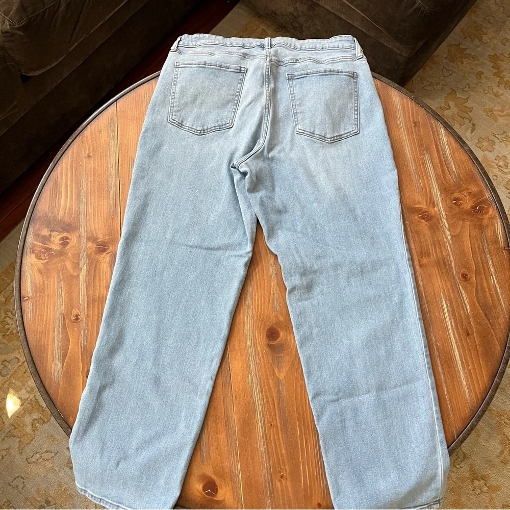 Old Navy Light Blue High-Rise Loose Jeans 16